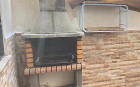 Apartamento con BBQ. H de la Reina